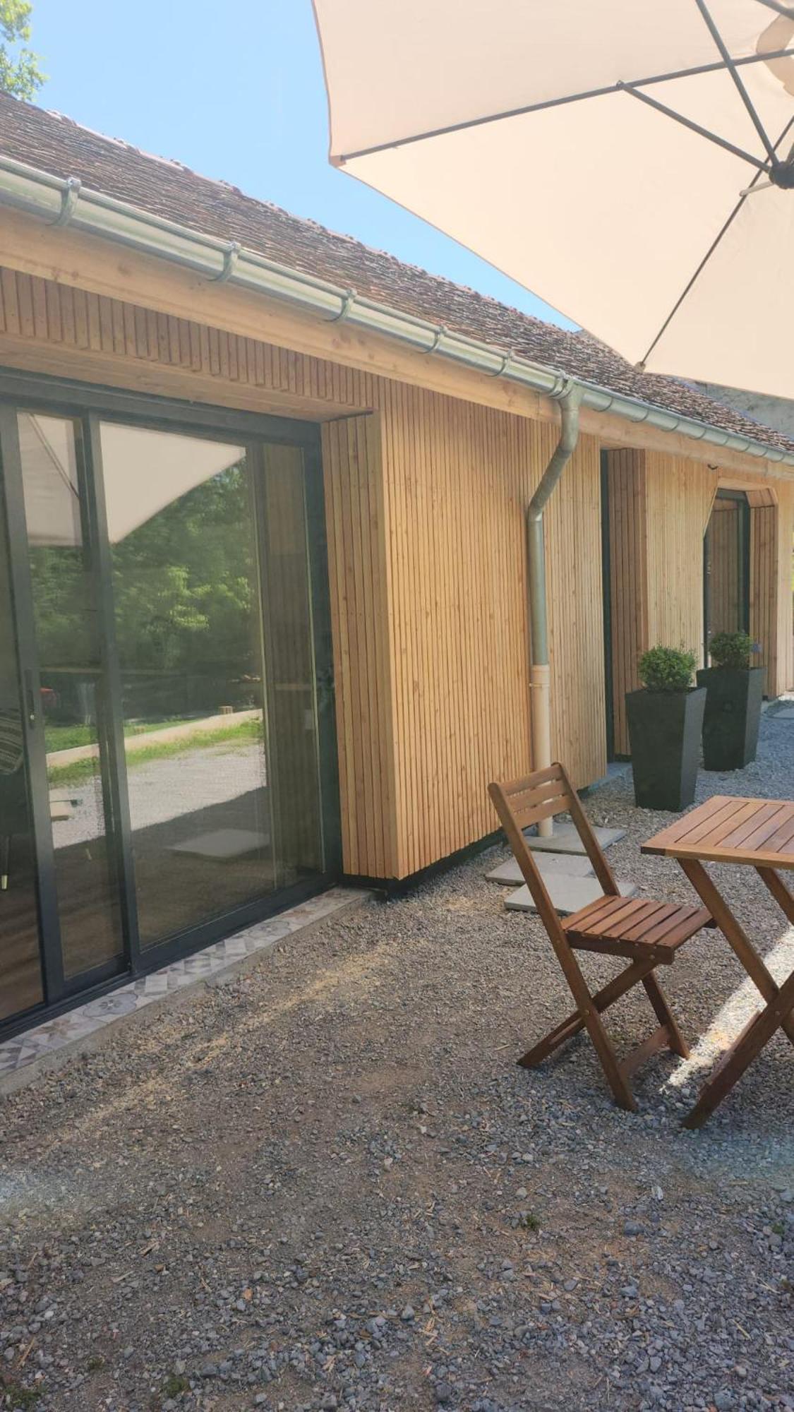 Lodge Du Chateau De Feschaux Villeneuve-sous-Pymont Εξωτερικό φωτογραφία